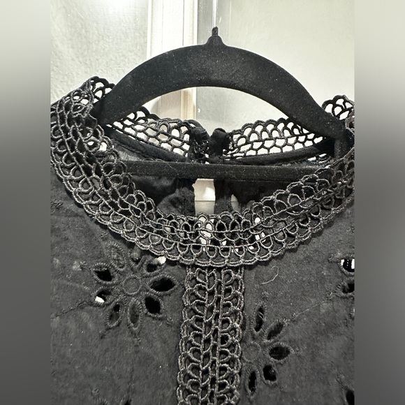 Vici Black Lace Detail Top - Picture 5 of 8